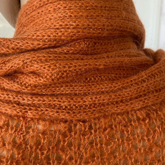 Open Weave Knit Sweater - Picture 4 of 12